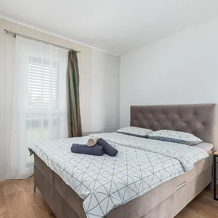 Massa 200 M To The * Poreč