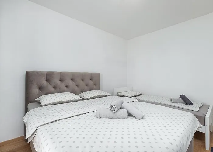 Apartman Massa 200 M To The Porec