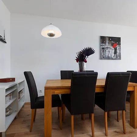 Massa 200 M To The アパート