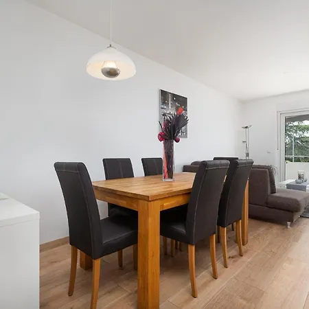 Massa 200 M To The Poreč