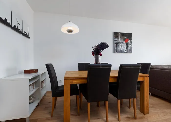 Massa 200 M To The Lejlighed